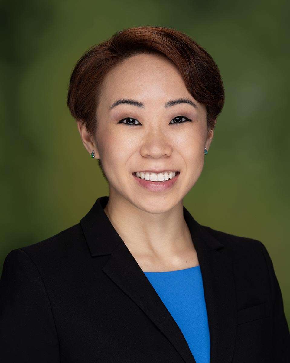 Professional headshots for business, actors, doctors, lawyers and entreprneurs on Oahu by Hawaii Headshot Photos in Honolulu. Professional headshots for business, actors, doctors, lawyers and entreprneurs on Oahu by Hawaii Headshot Photos in Honolulu.
