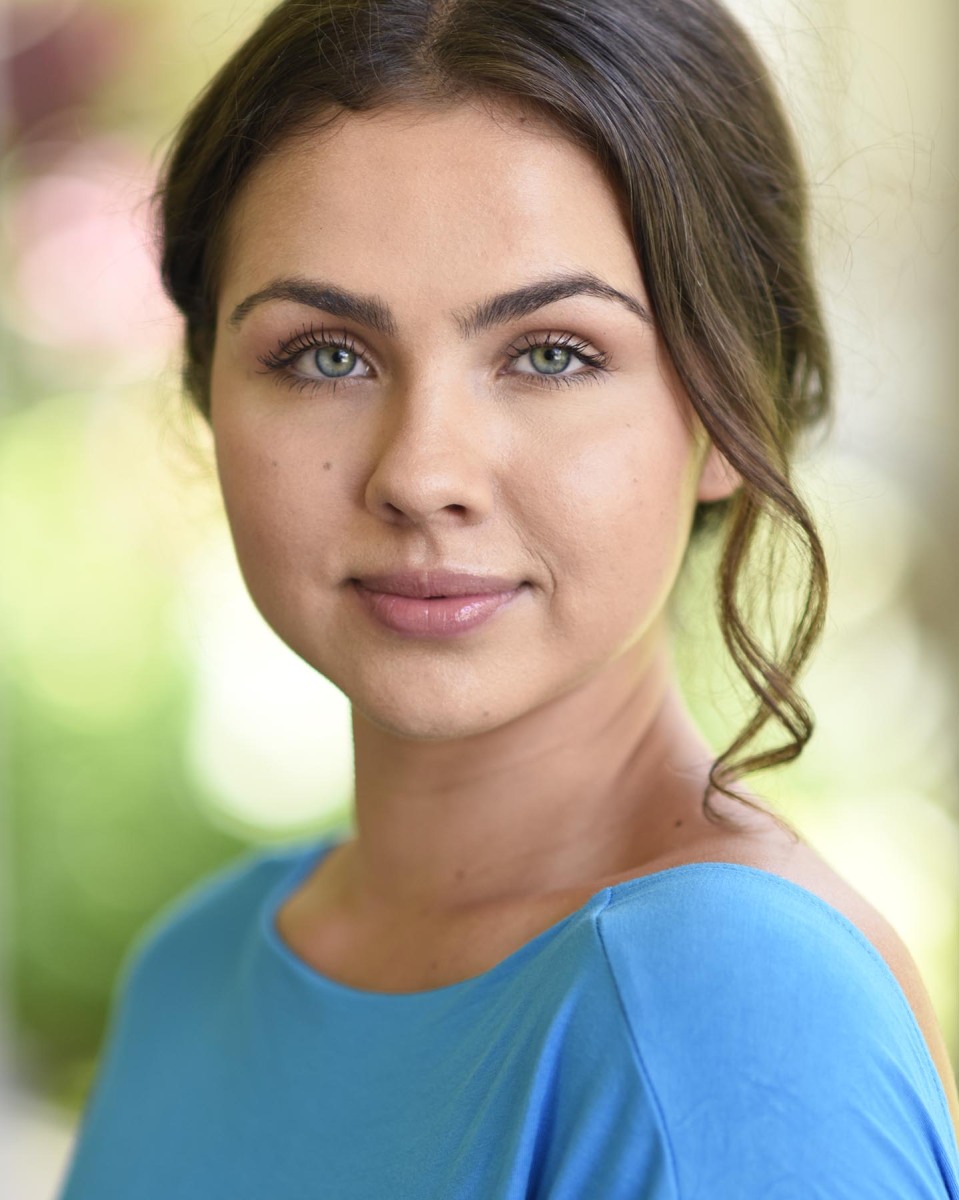 Hawaii Headshots for business professionals on Oahu. High quality headshot photos based in Honolulu. Hawaii Headshots for business professionals on Oahu. High quality headshot photos based in Honolulu.