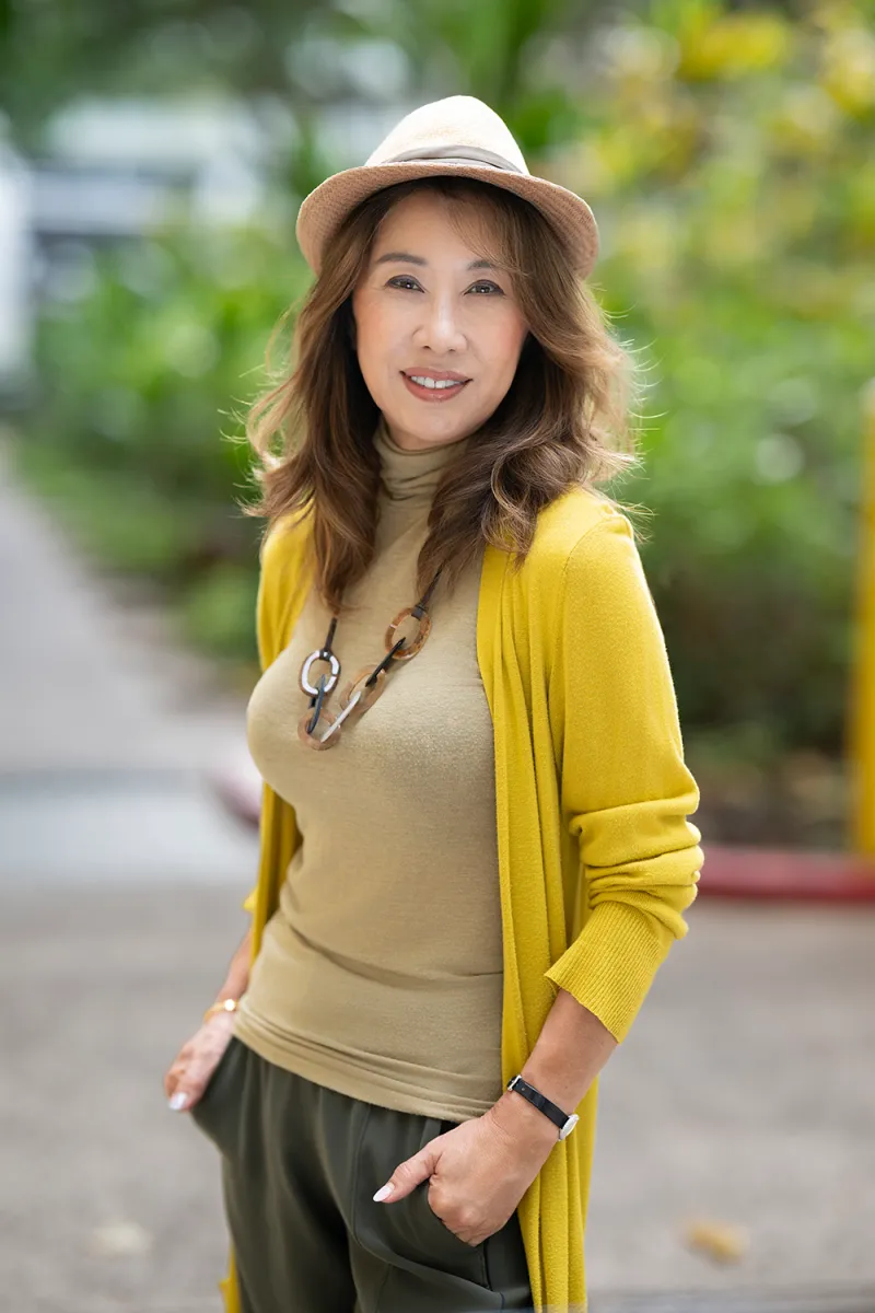 WEB-portfolio-headshot-session-hawaii-headshot-photosDSC_5330_2 WEB-portfolio-headshot-session-hawaii-headshot-photosDSC_5330_2