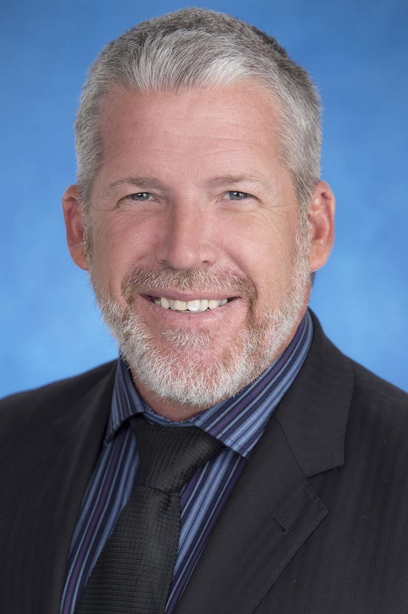 Business headshots for professionals on Oahu by Hawaii Headshot Photos based in Honolulu. Business headshots for professionals on Oahu by Hawaii Headshot Photos based in Honolulu.
