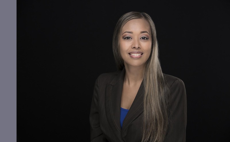 Professional business headshots for lawyers, doctors, healthcare workers, medical professionals, and corporate teams by Hawaii Headshot Photos in Honolulu.