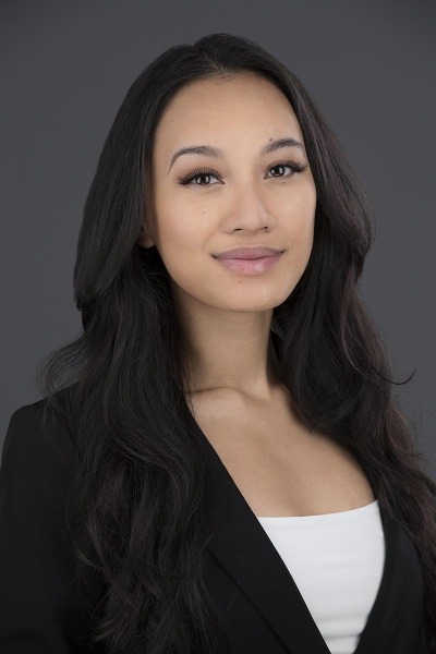 Professional Business headshots in Honolulu. Hawaii Hadshot Photos are Oahu headshot photographers.