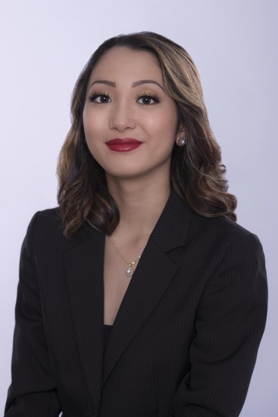 Professional headshots for business, actors, models, and entertainers by Hawaii Headshot Photos in Honolulu.