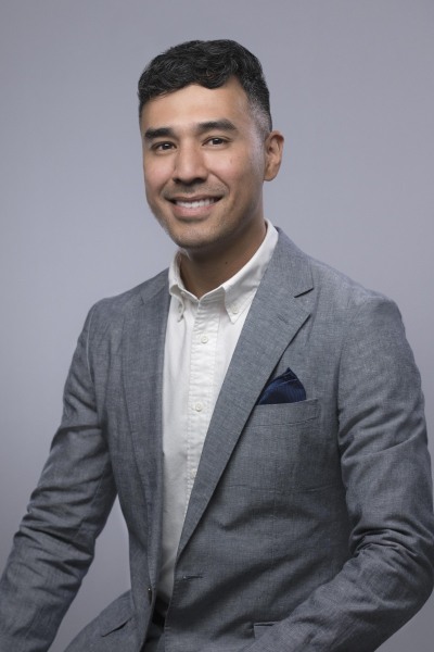 Professional business headshots for lawyers, doctors, healthcare workers, medical professionals, and corporate teams by Hawaii Headshot Photos in Honolulu.