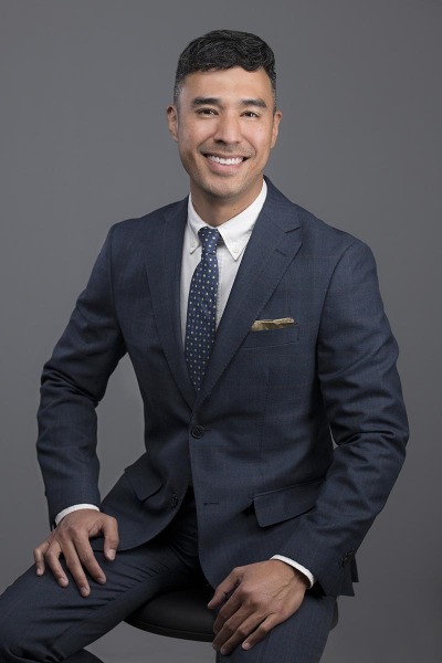 Professional business headshots for lawyers, doctors, healthcare workers, medical professionals, and corporate teams by Hawaii Headshot Photos in Honolulu.