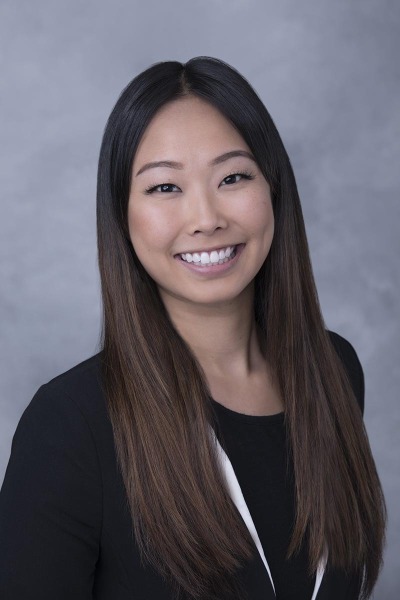 Professional headshots for business, military, healthcare workers, medical professionals, and entertainers by Hawaii Headshot Photos in Honolulu.