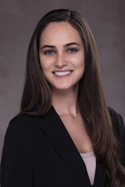 Professional headshot photographers in Honolulu for business, actors, entrepreneurs, doctors, lawyers, realtors, and entertainers on Oahu. Contact Hawaii Headshot Photos.