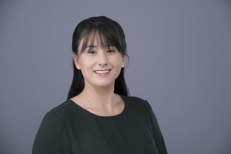 Professional headshots for business and actors in Honolulu. Hawaii Hadshot Photos are Oahu headshot photographers.