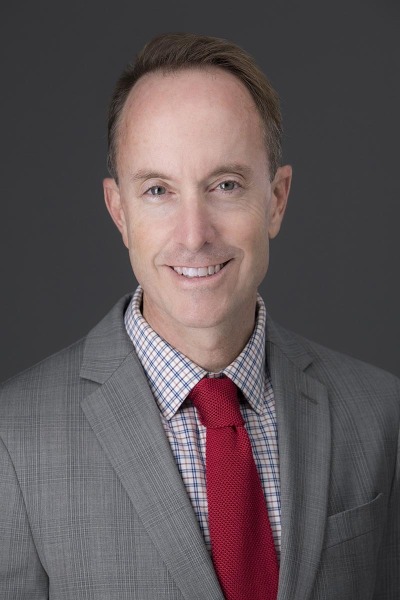 Professional headshots for business, actors, models, healthcare workers, medical professionals, and entertainers by Hawaii Headshot Photos in Honolulu.