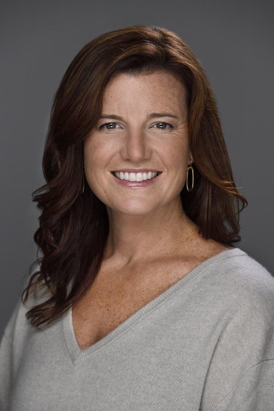 Business headshots for professionals on Oahu by Hawaii Headshot Photos based in Honolulu.