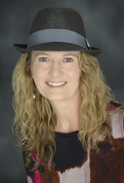 kirsten-headshot-rgz9696