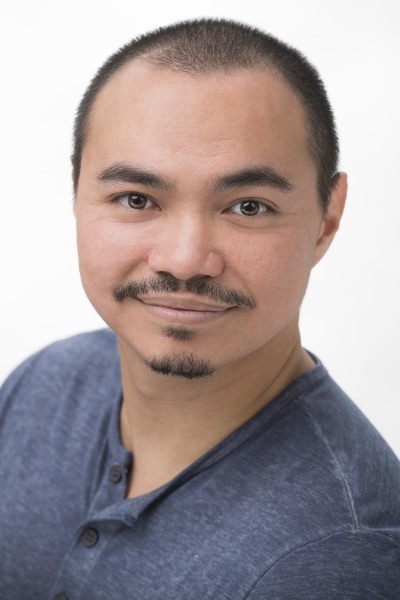 Professional headshots for business and actors on Oahu by Hawaii Headshot Photos. Providing head shot sessions for doctors, lawyers, realtors, health professionals, students, entertainers, and executives in Honolulu.
