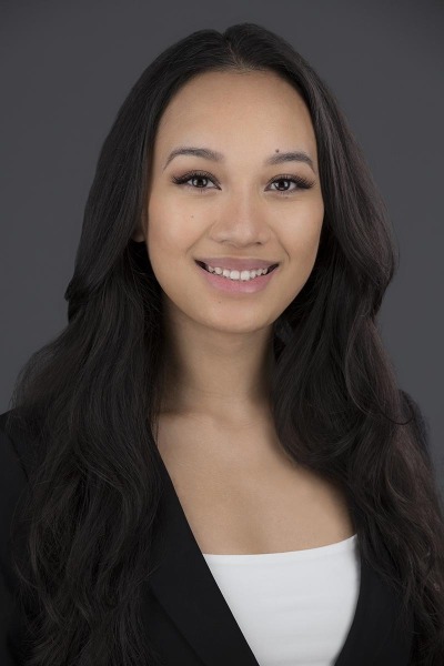 Professional headshots for business, actors, models, and entertainers by Hawaii Headshot Photos in Honolulu.