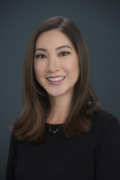 Business headshots for professionals on Oahu by Hawaii Headshot Photos based in Honolulu.