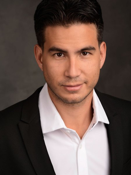 web-oahu-headshot-photos