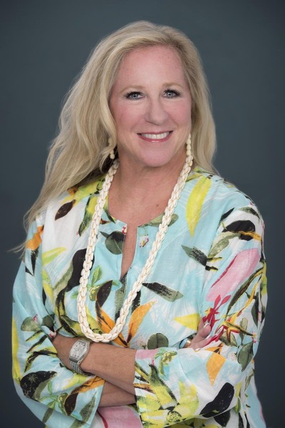 Business headshots for professionals on Oahu by Hawaii Headshot Photos based in Honolulu.